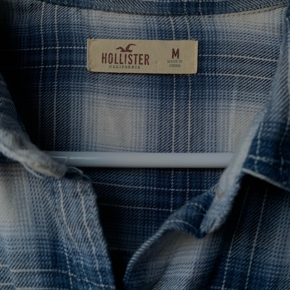 BUNDLE Hollister Flannels with floral detailing